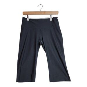 Nike Dri-Fit Cropped Leggings‎ size Small Black